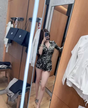 崇川性感风骚御姐