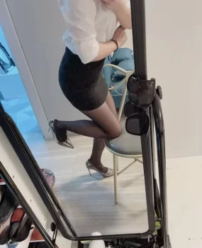 【楼凤兼职】热情奔放的小姐姐