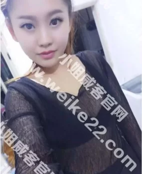 朝阳伊伊美女，水好多