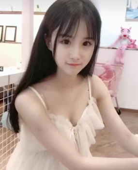 风骚兼职小妹妹