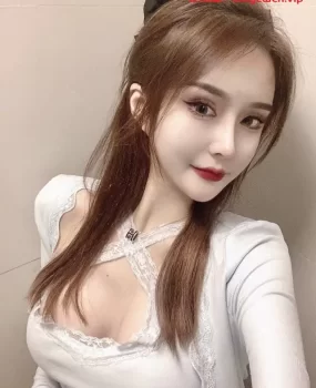 20岁jk丝袜清纯少女兼职